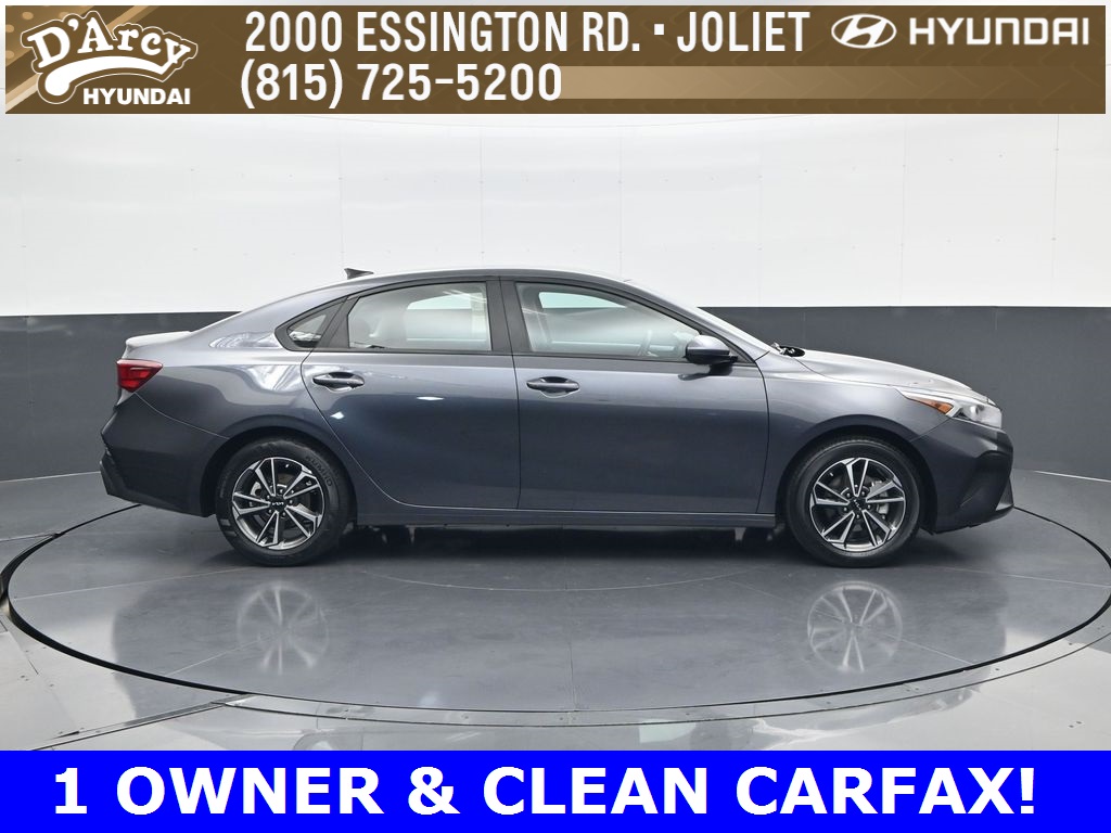 2023 Kia Forte LXS photo 4