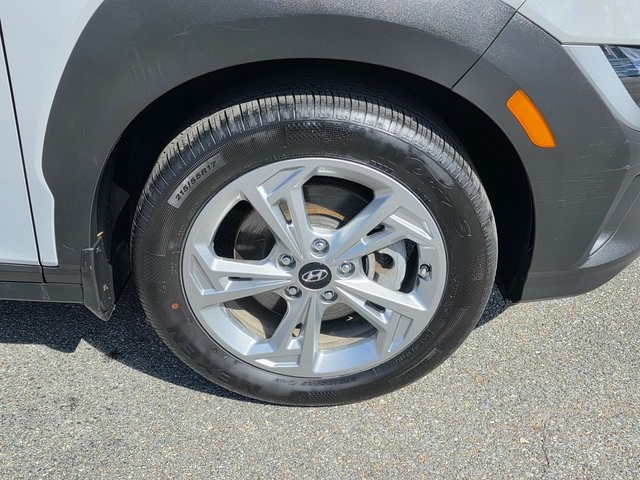 2023 Hyundai Kona SEL photo 10