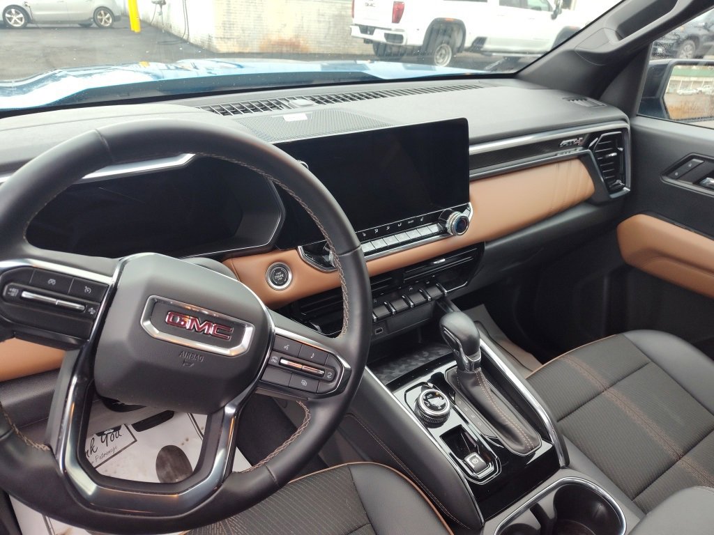 2024 Gmc Canyon AT4 photo 4