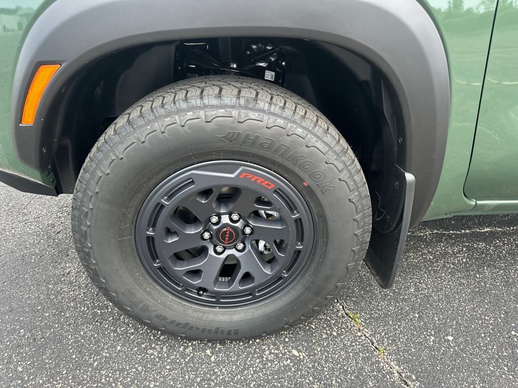 2025 Nissan Frontier PRO-4X photo 35