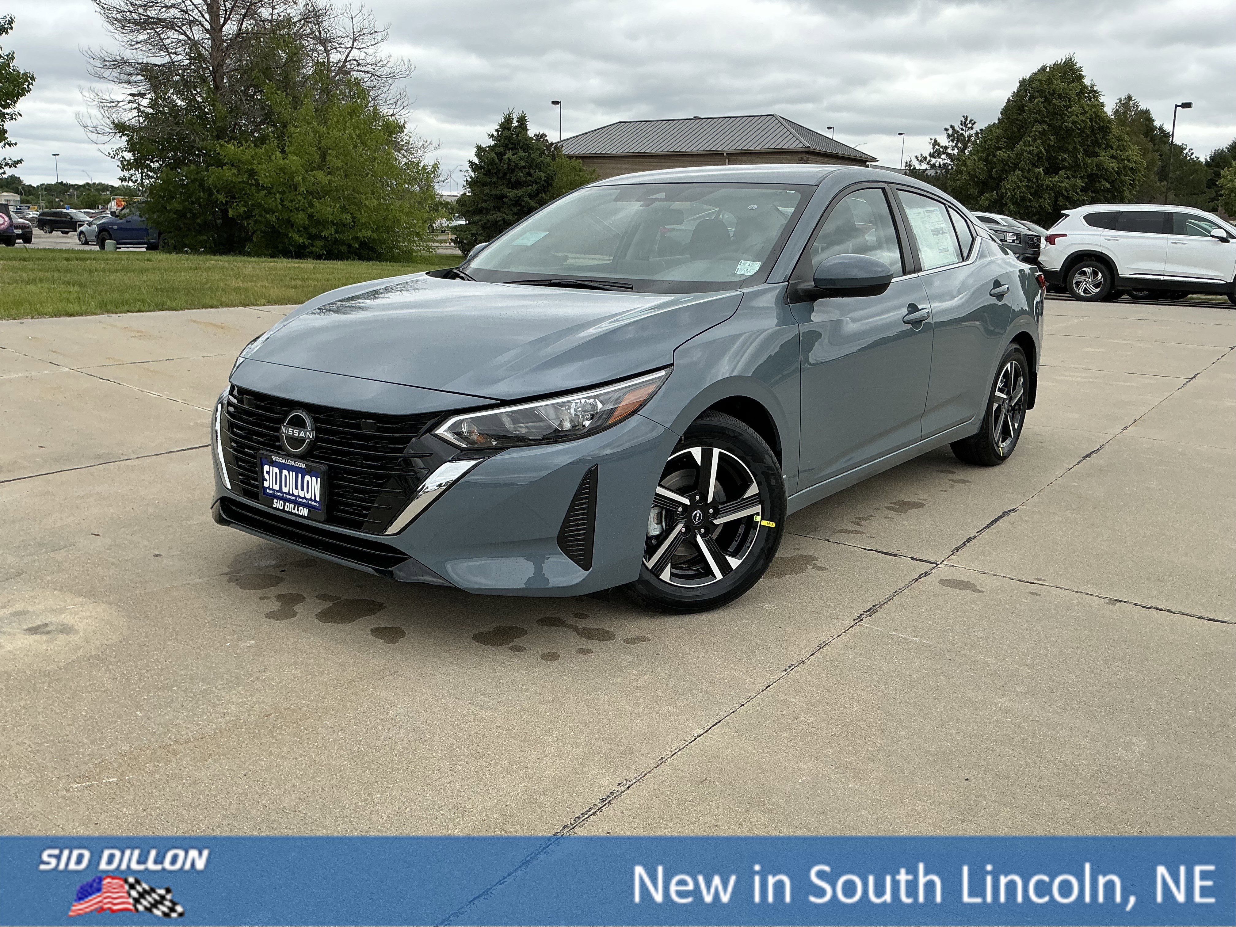 2025 Nissan Sentra SV's photo