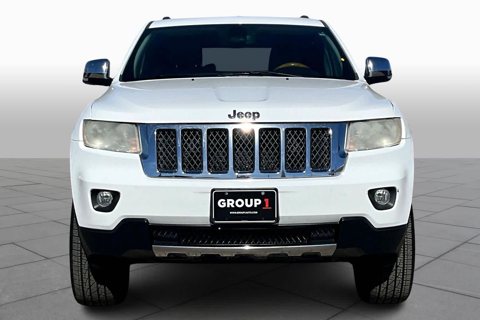 2013 Jeep Grand Cherokee Overland photo 3