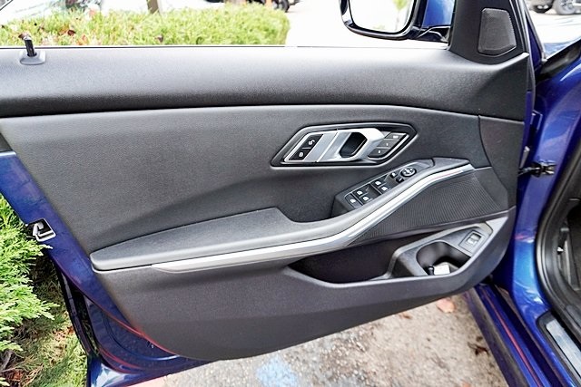 Used 2022 Blue BMW 330i image 22
