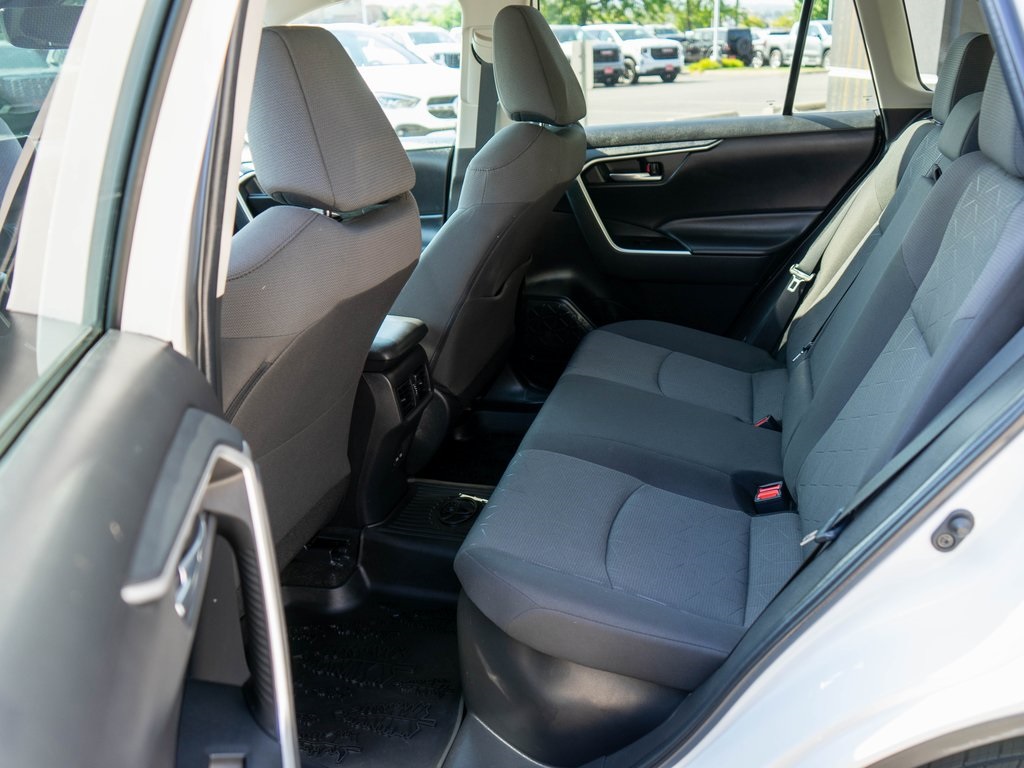 2023 Toyota RAV4 Hybrid photo 5