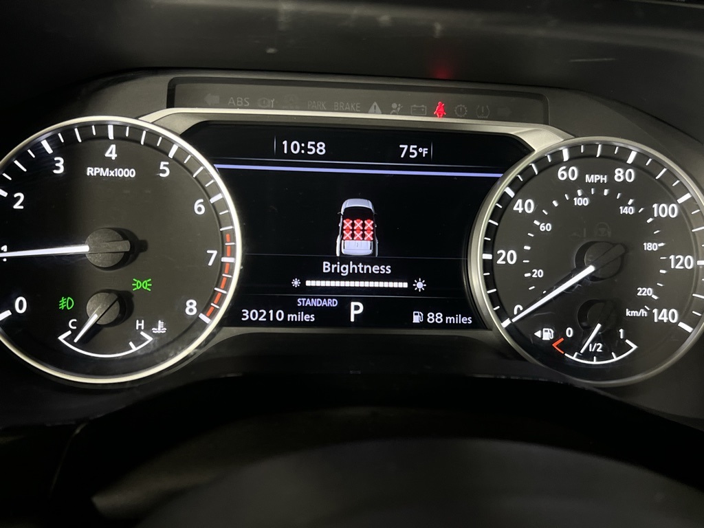 2022 Nissan Pathfinder SL photo 12