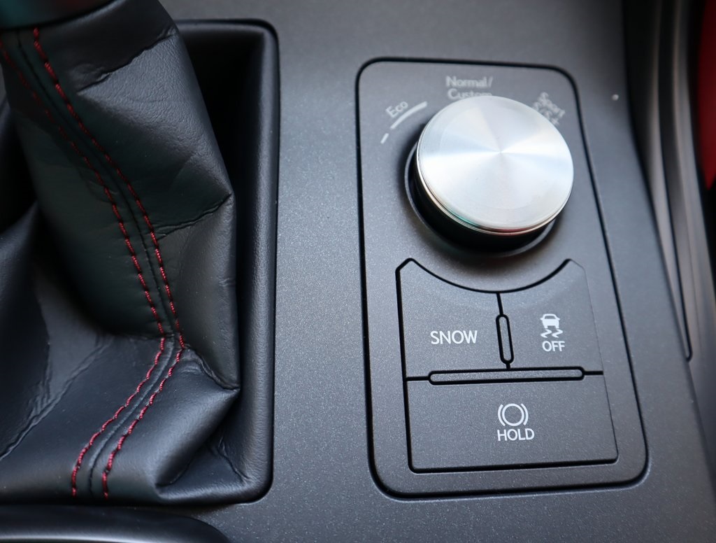 2025 Lexus IS 350 F SPORT photo 34