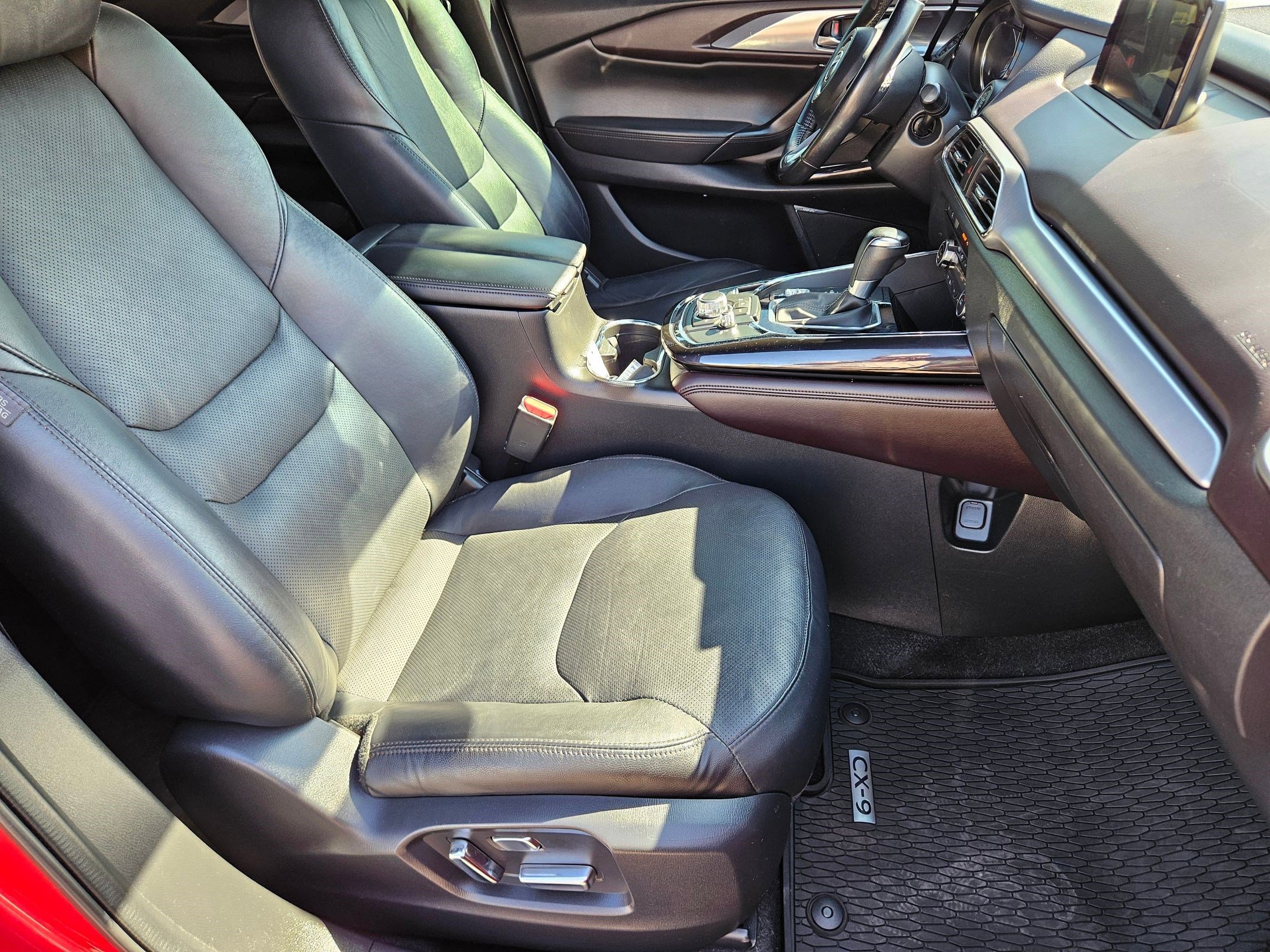 2018 Mazda CX-9 Grand Touring photo 18