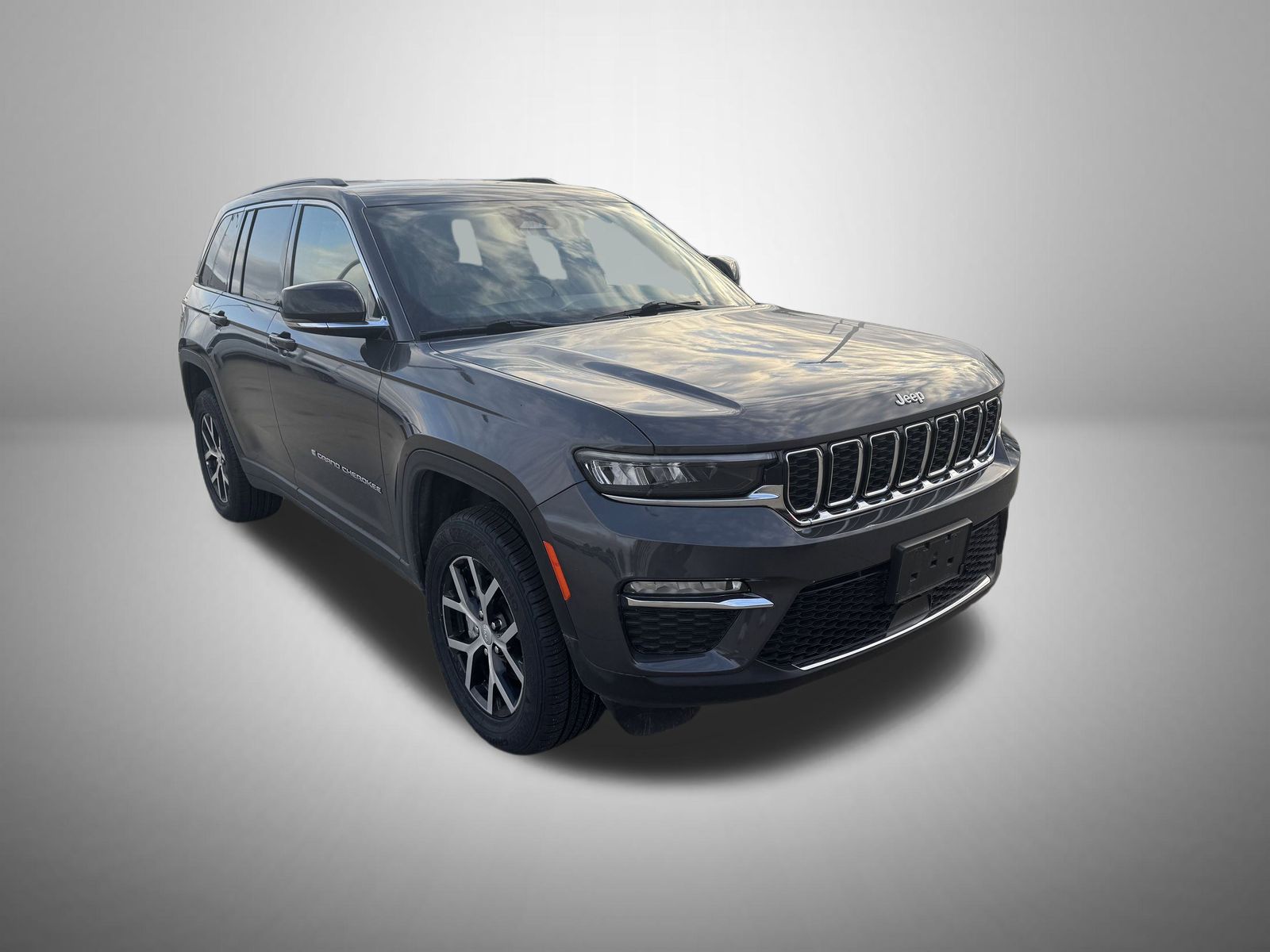 2024 Jeep Grand Cherokee Limited photo 2
