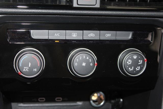 2024 Volkswagen Taos S photo 13