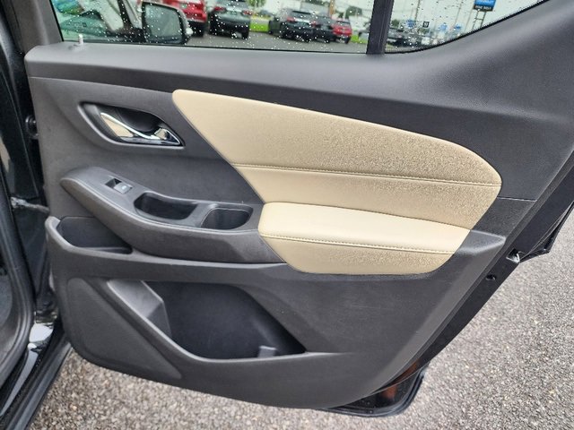 2023 Chevrolet Traverse LS photo 23
