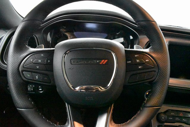 2023 Dodge Challenger R/T photo 17