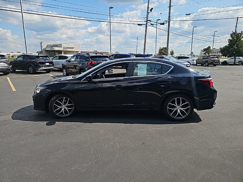2019 Acura ILX Premium photo 3
