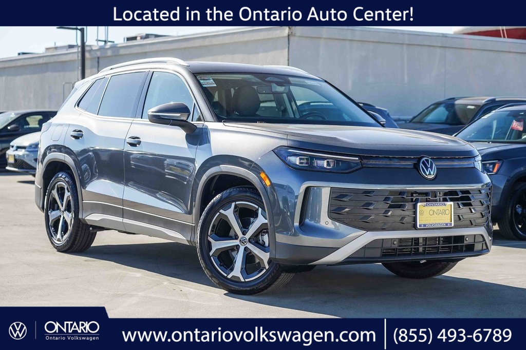 2026 Volkswagen Tiguan SE's photo