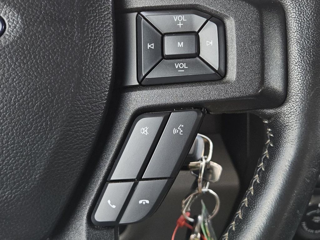 2019 Ford F-150 XLT photo 18