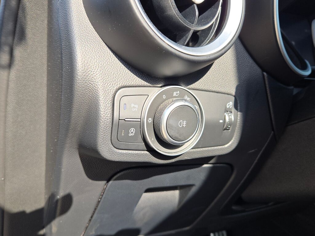 2022 Alfa Romeo Stelvio Ti photo 25