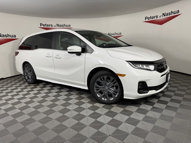 2026 Honda Odyssey Touring's photo