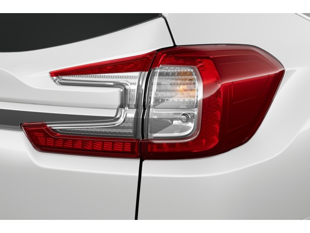 2025 Subaru Ascent Touring photo 16