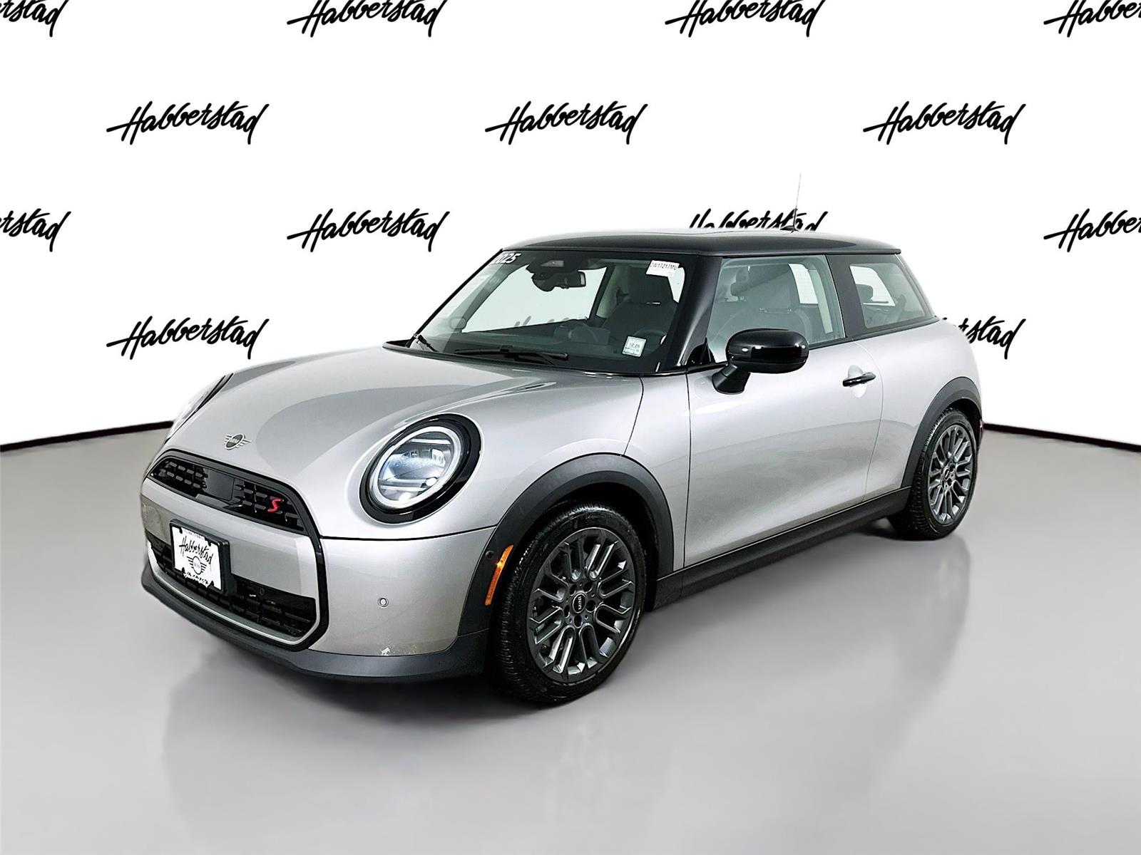 2025 MINI Hardtop 2 Door S's photo