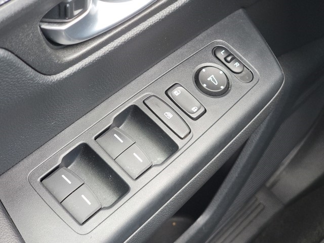 2024 Honda CR-V Hybrid Sport-L photo 32