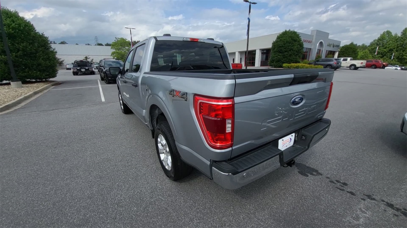 2023 Ford F-150 XLT photo 3