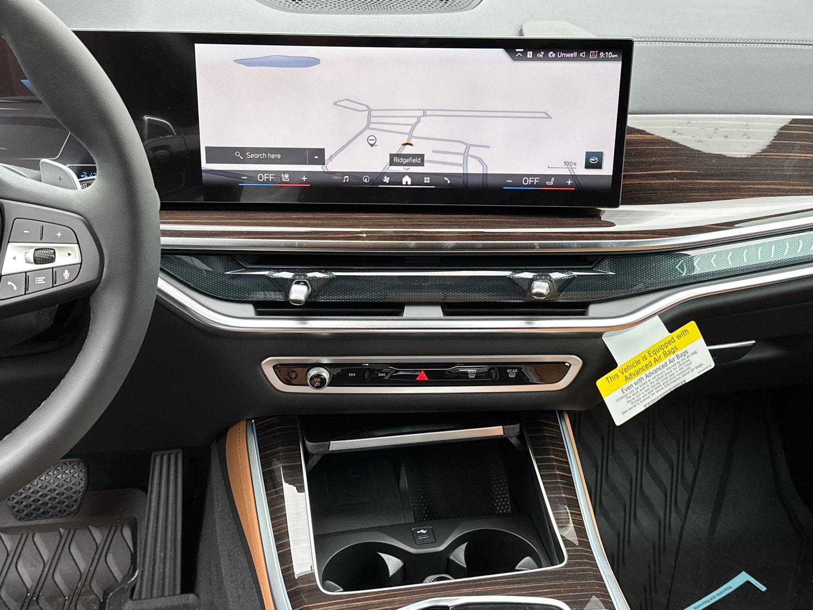 New 2025 Skyscraper Grey Metallic BMW xDrive50e image 9