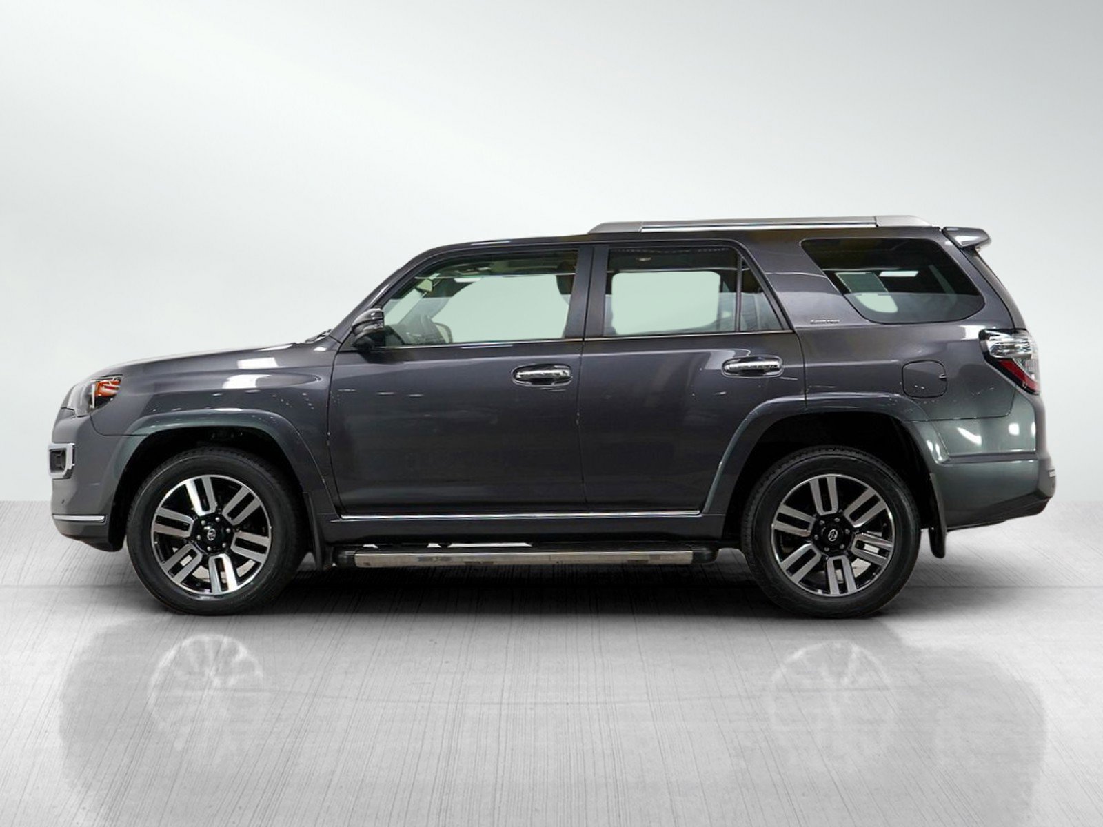 Used 2018 Toyota 4Runner Limited with VIN JTEBU5JR7J5539528 for sale in Burnsville, Minnesota