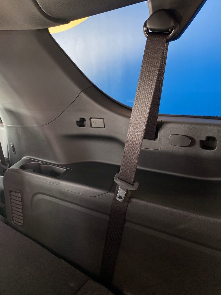 2025 Chevrolet Suburban RST photo 22