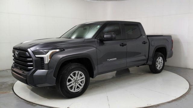 2025 Toyota Tundra 4WD SR5