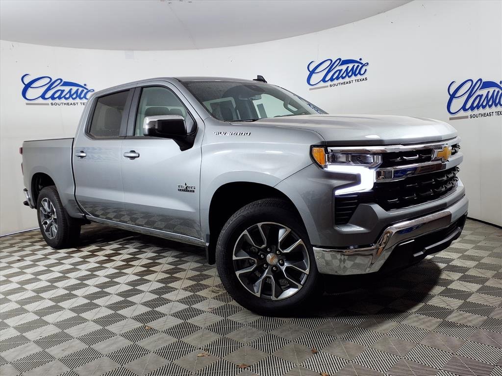 2026 Chevrolet Silverado LT's photo