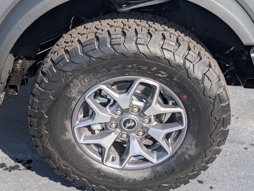 2025 Ford Bronco Badlands photo 14