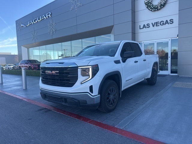 2023 GMC Sierra 1500 Pro's photo