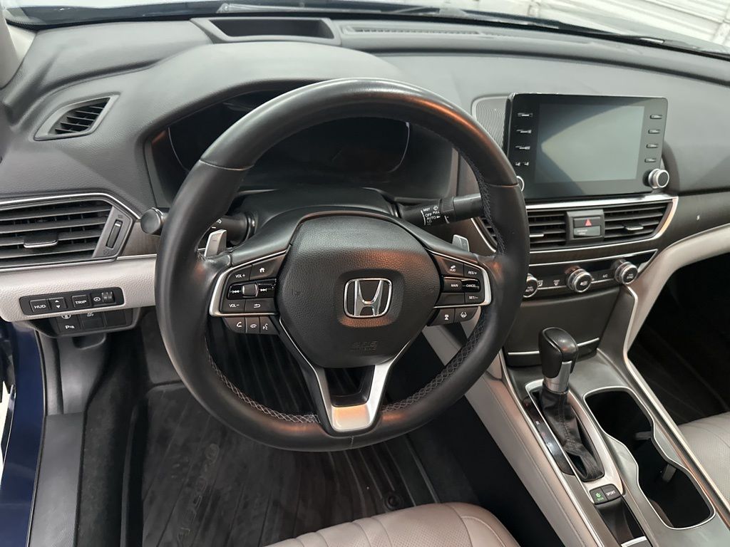 2018 Honda Accord Touring photo 4