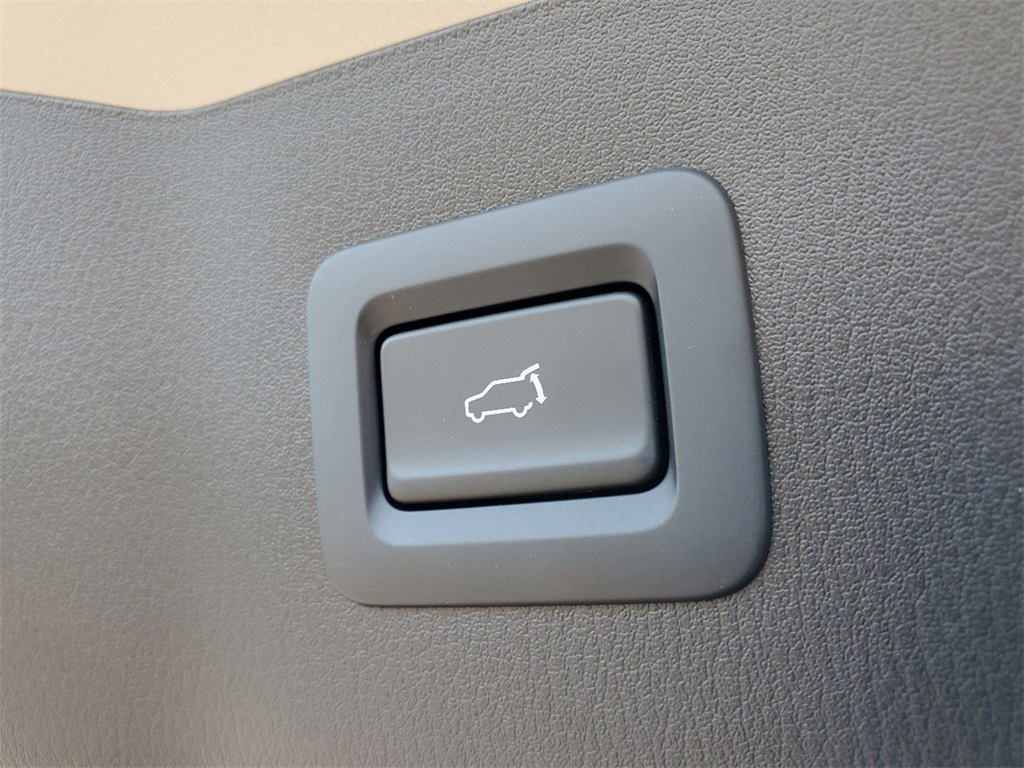 2025 Mazda CX-5 2.5 S Preferred photo 8