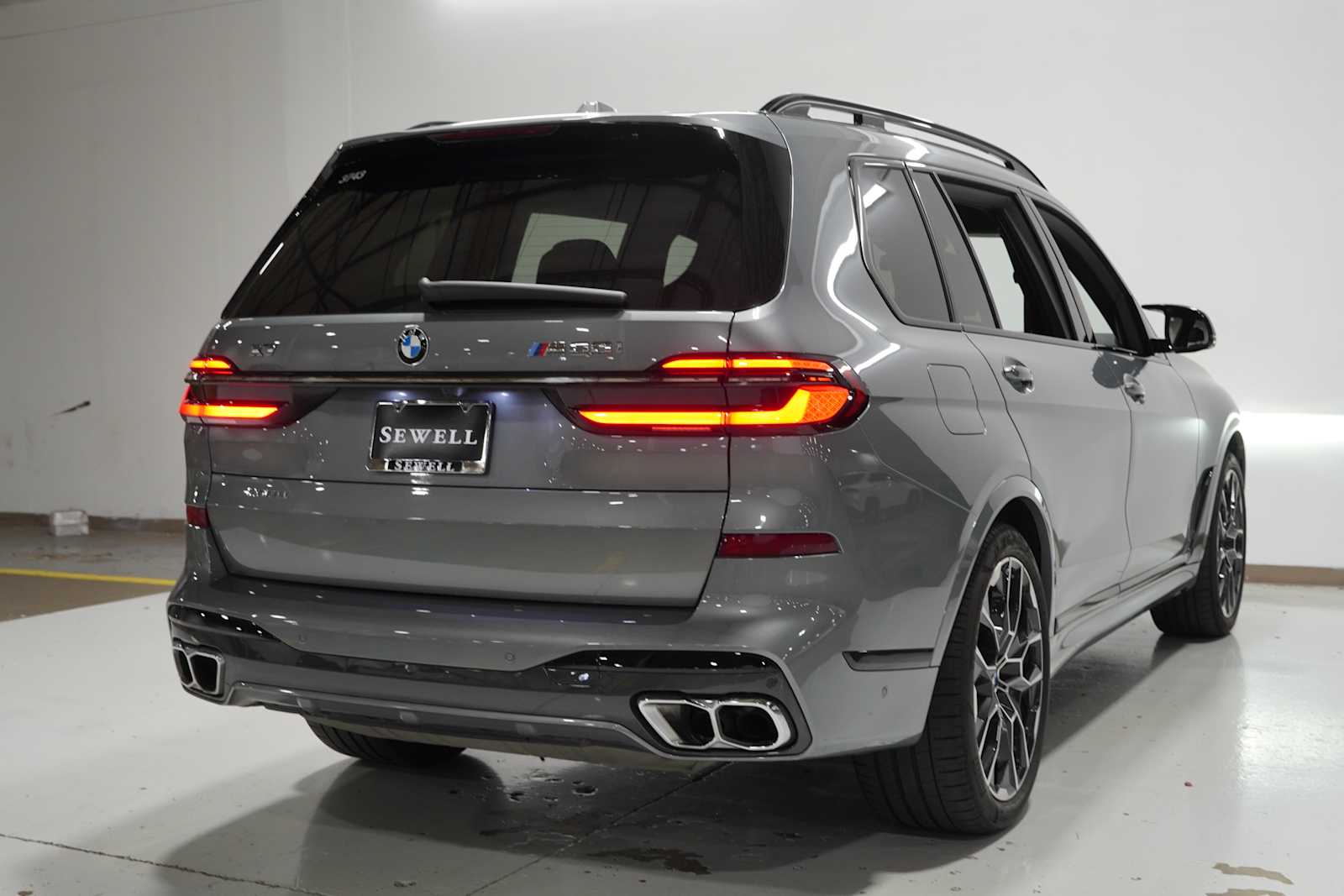 2025 Bmw X7 M60i photo 4