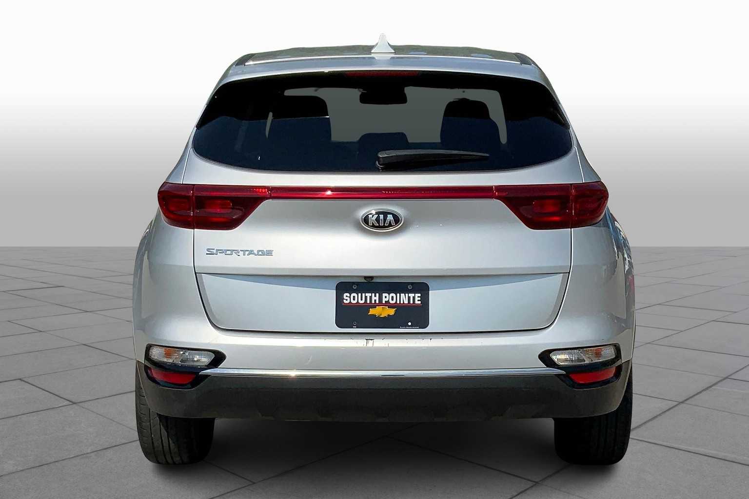2020 Kia Sportage LX photo 3