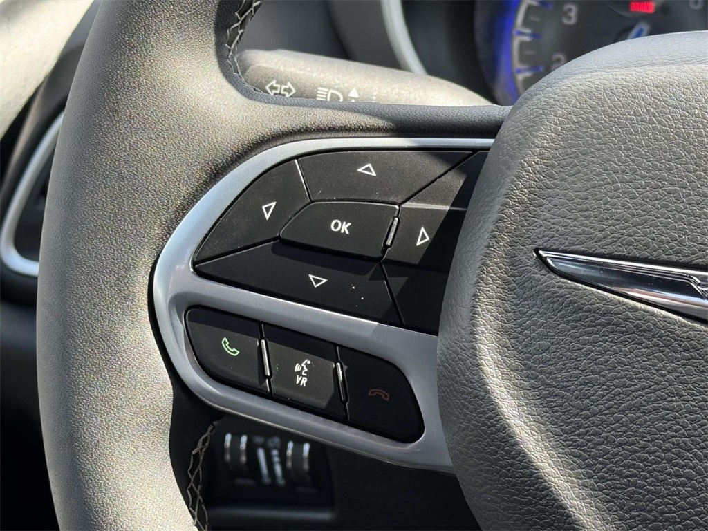 2025 Chrysler Voyager LX photo 22