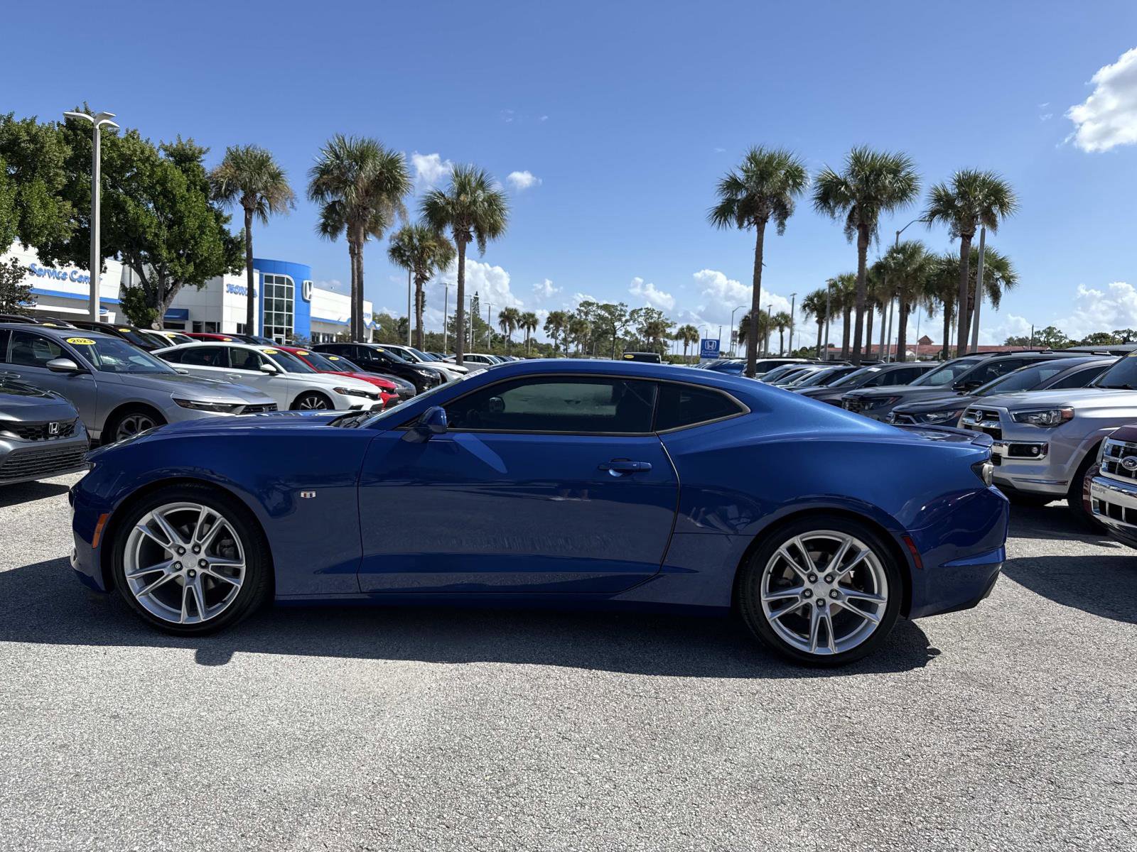 2019 Chevrolet Camaro 1LT photo 6