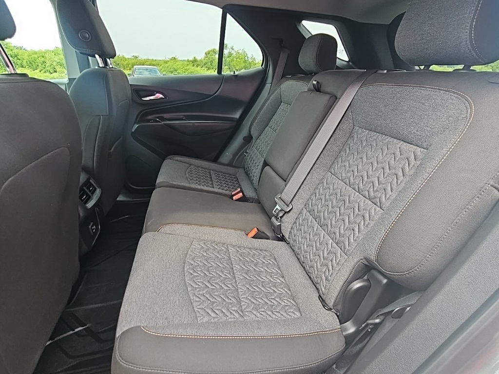 2023 Chevrolet Equinox LT photo 16