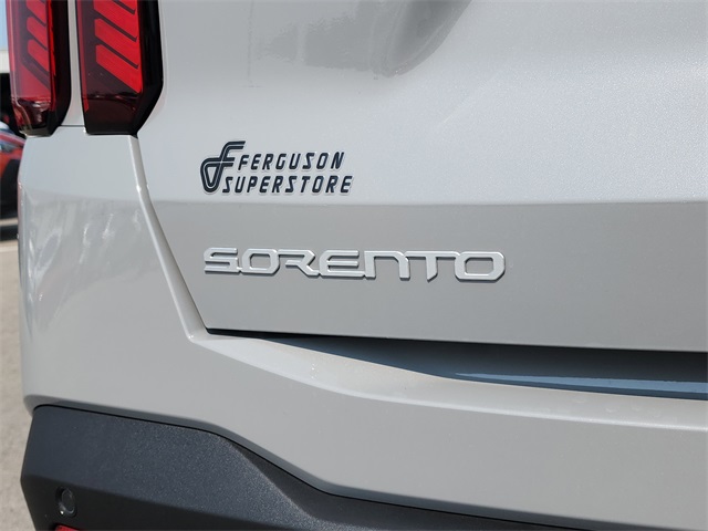 2026 Kia Sorento SX photo 3
