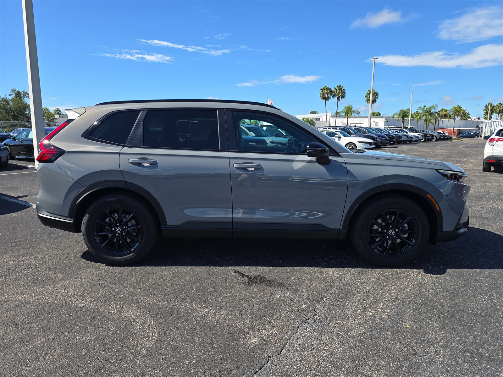 2026 Honda CR-V Hybrid Sport-L photo 3