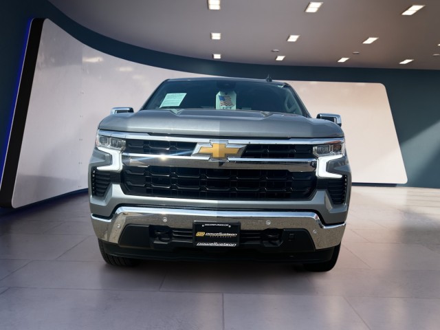 2025 Chevrolet Silverado 1500 LT photo 8