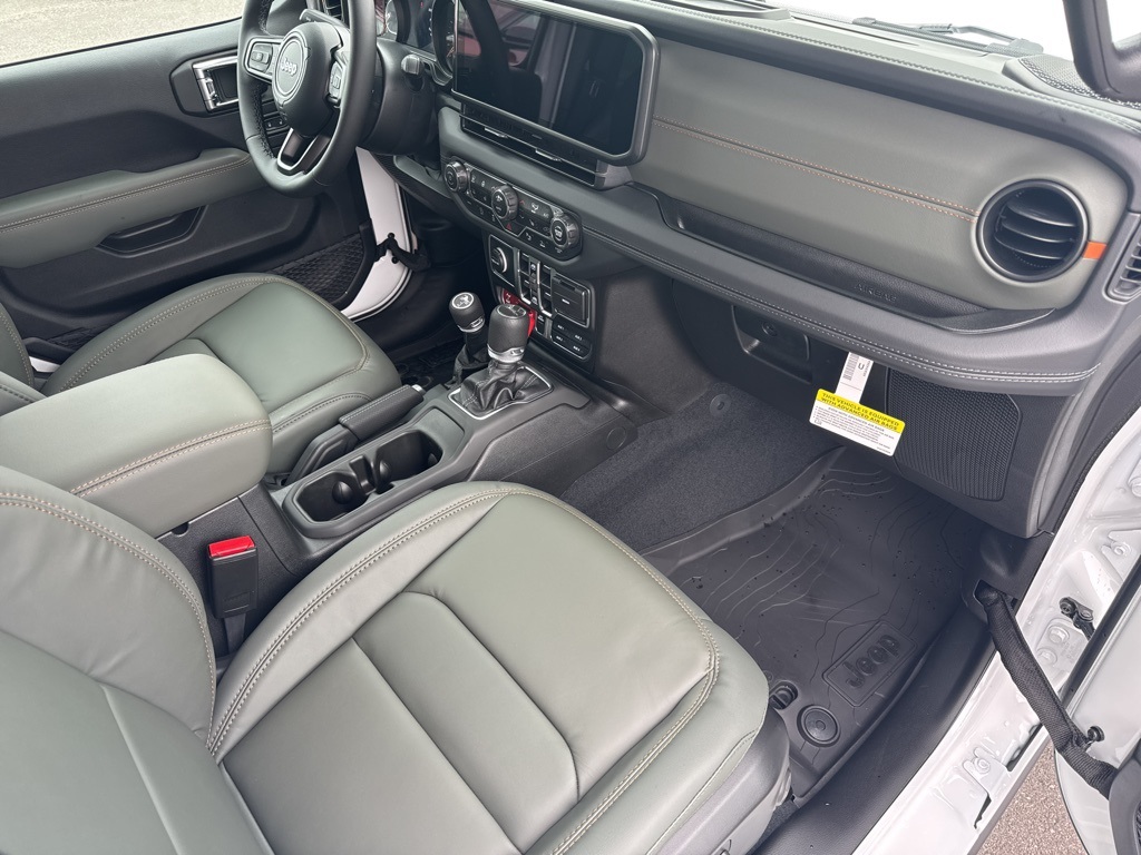 2025 Jeep Gladiator Mojave photo 29