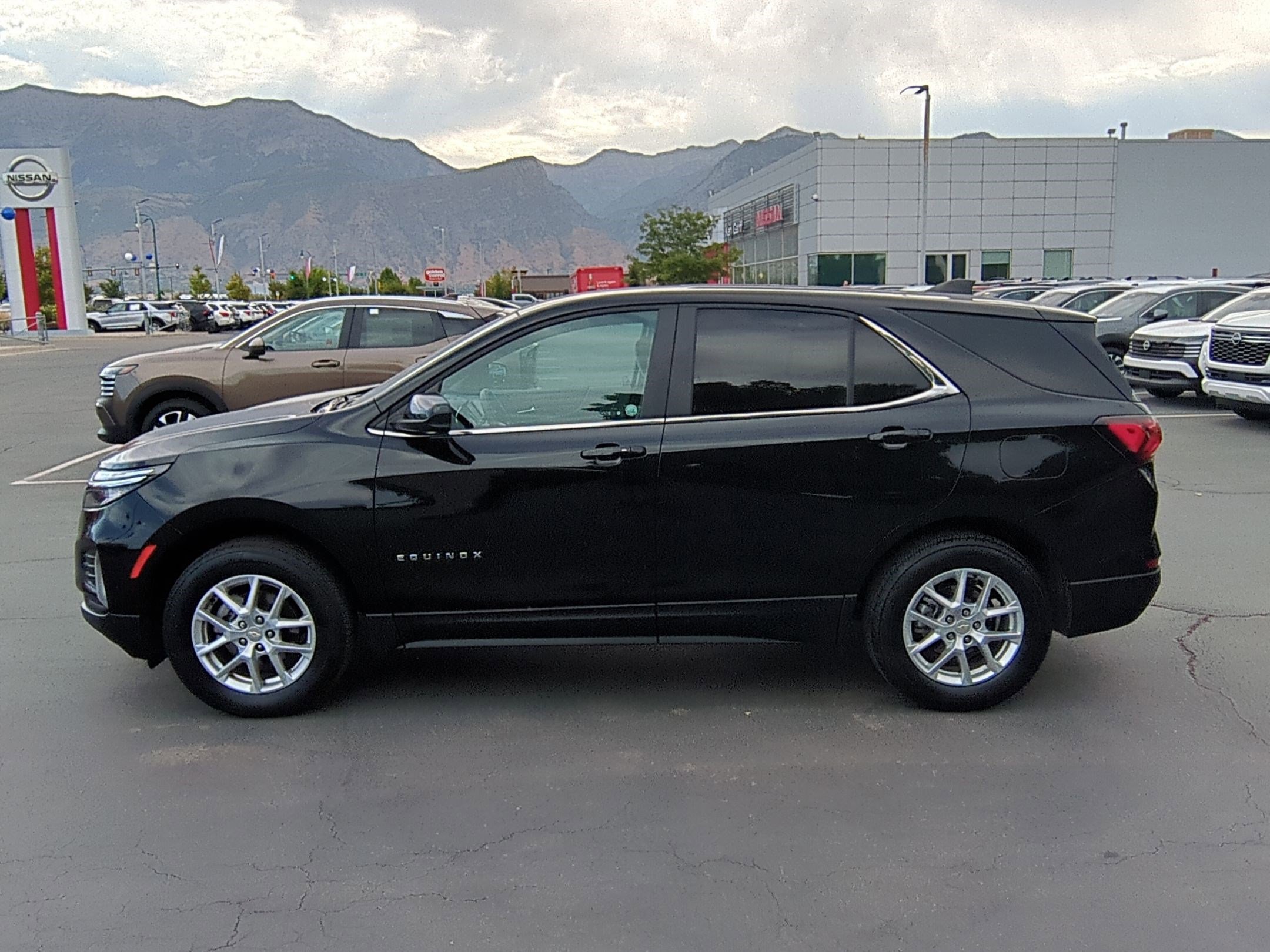 2024 Chevrolet Equinox LT photo 4