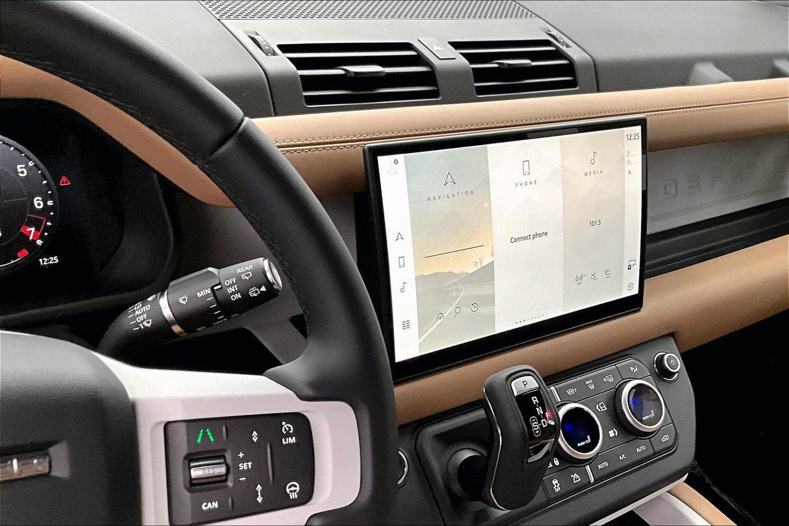 2025 Land Rover Defender 90 X-Dynamic SE photo 4