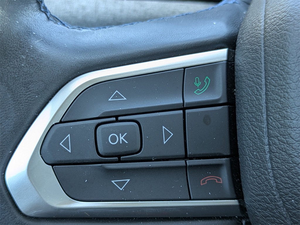 2022 Jeep Compass Latitude photo 22