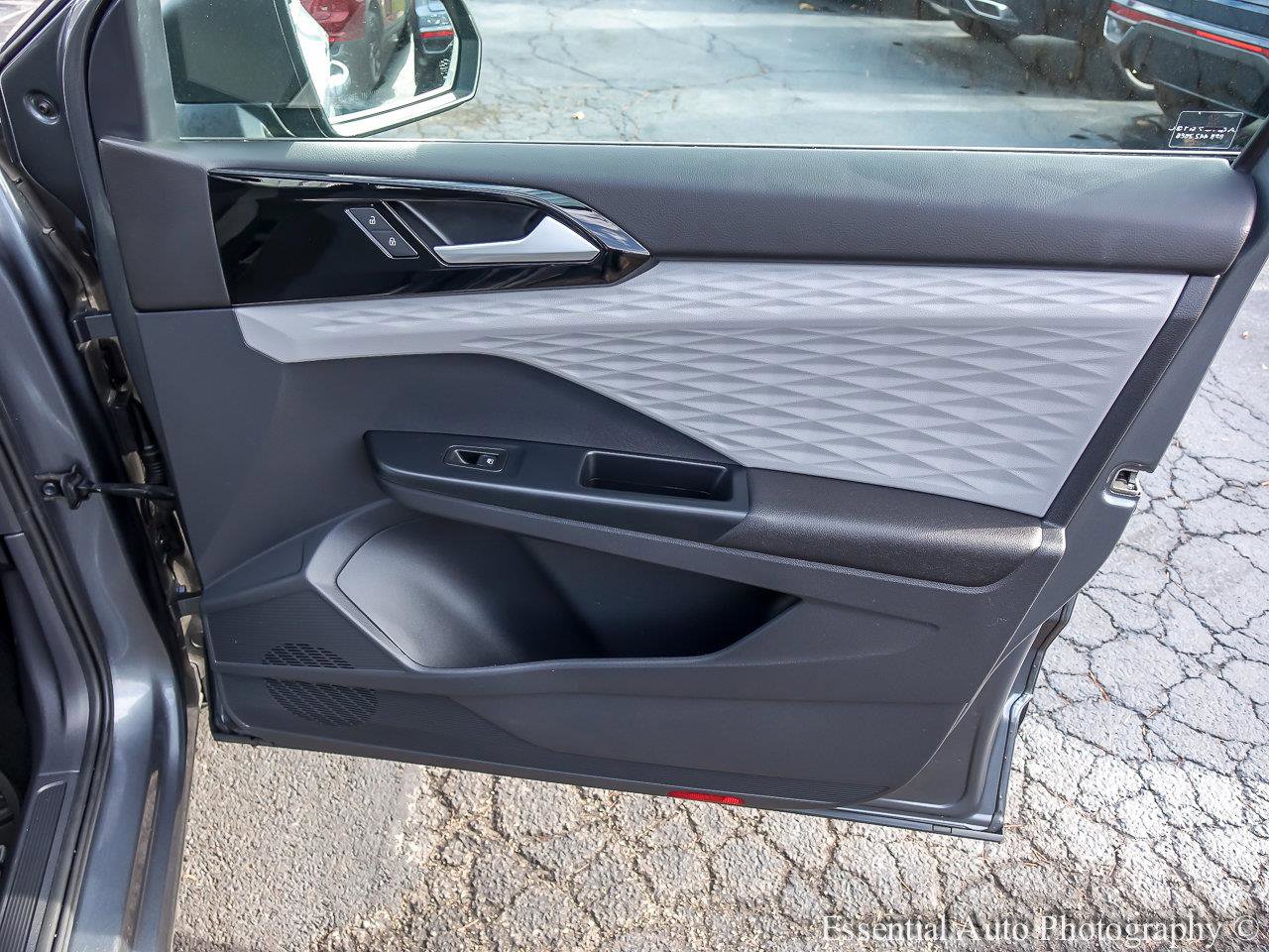 2023 VOLKSWAGEN TAOS - Image 21