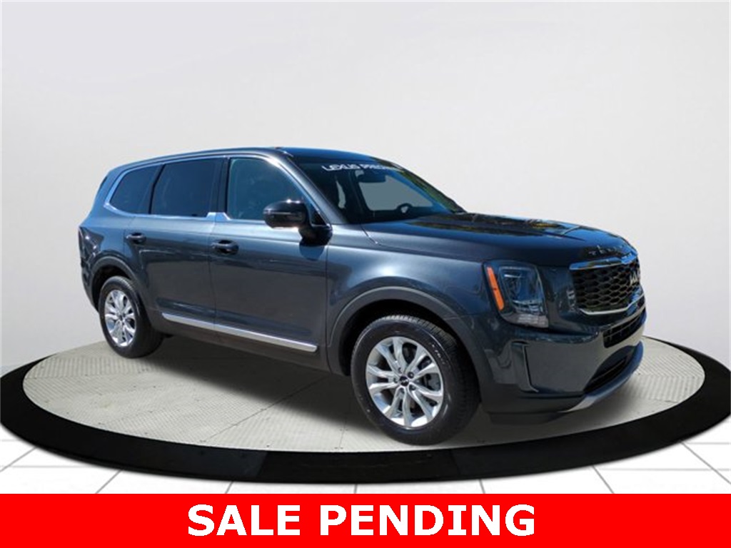 2022 Kia Telluride LX's photo