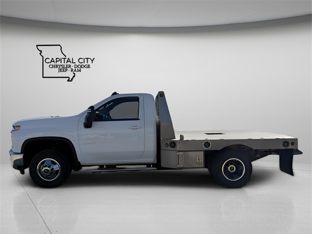 2022 Chevrolet Silverado 3500HD LT photo 3