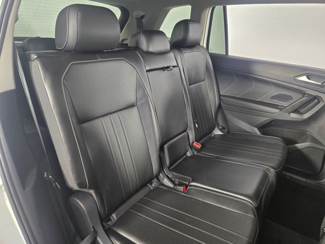 2024 Volkswagen Tiguan SE Sport photo 13