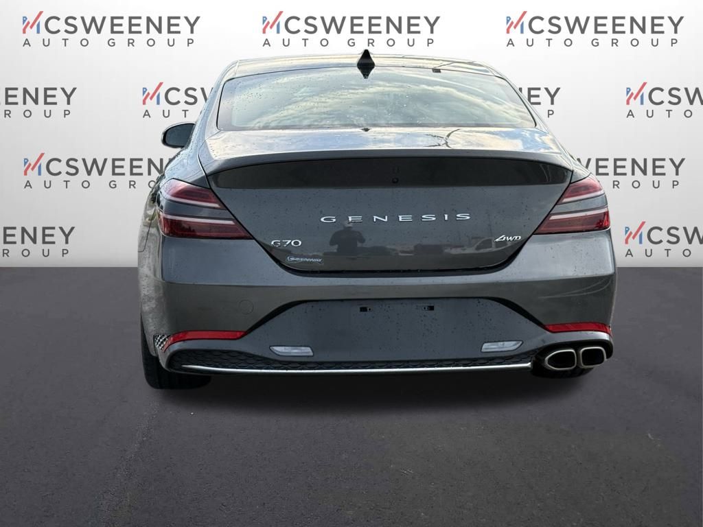 2023 Genesis G70 2.0T photo 4